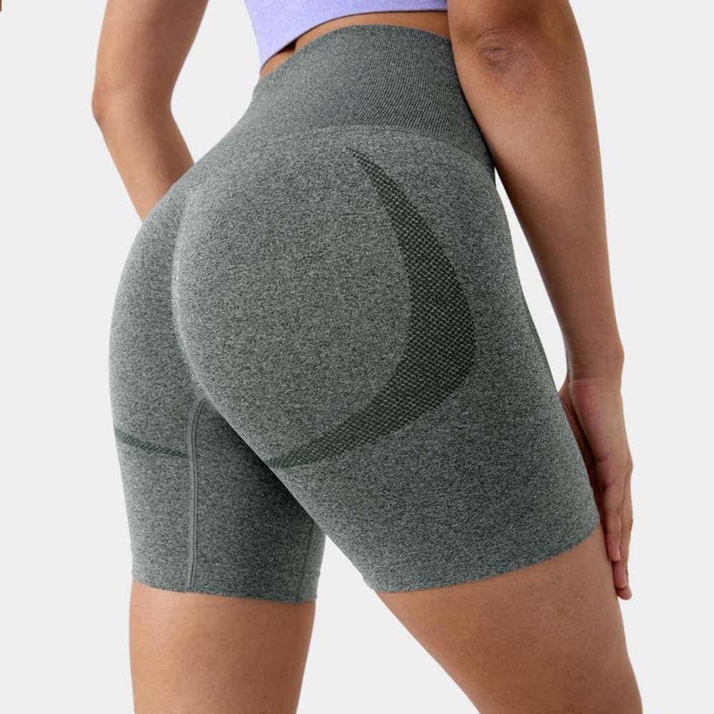 HALARA Seamless Flow High Waisted Running Biker Shorts